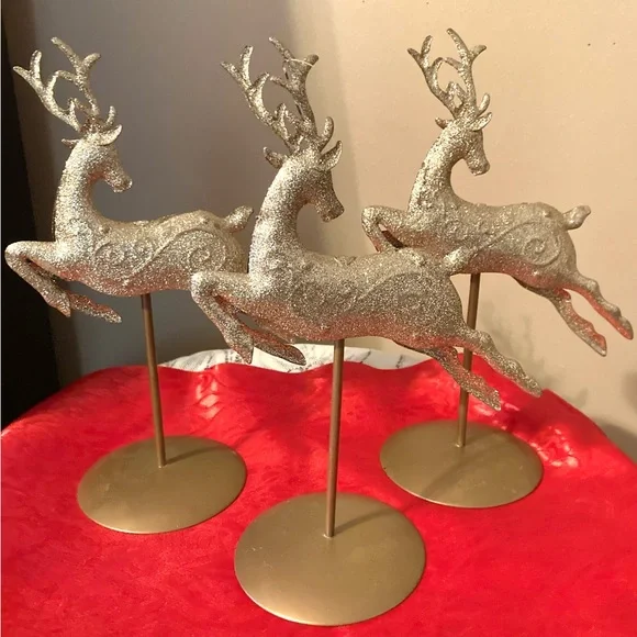 Set of 3 gold tone Reindeer - Picture 2 of 3